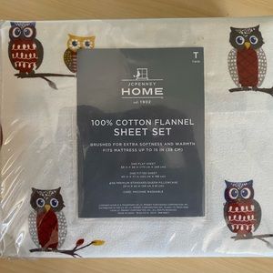 NWT twin Owl Sheets